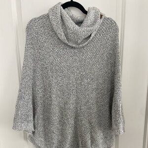 Roots salt and pepper knit poncho